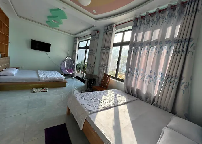 Khách sạn Lộc Vừng