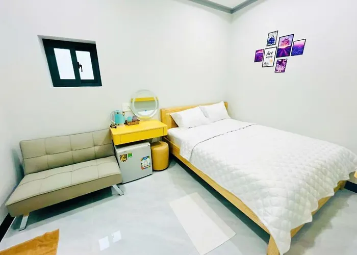 Khách sạn Lộc Vừng *