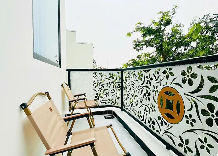 Khách sạn Lộc Vừng
